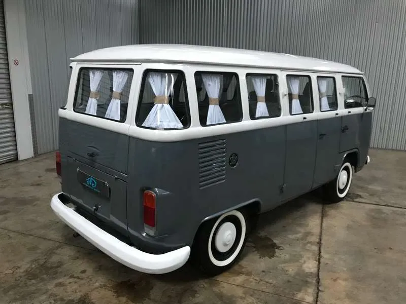 Volkswagen T2 Kombi Image 2